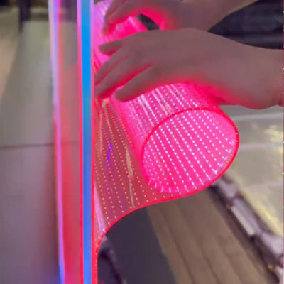 Ecrã de filme de cristal LED de integração transparente 100000 horas longa vida útil 15 mm espaçamento entre pontos